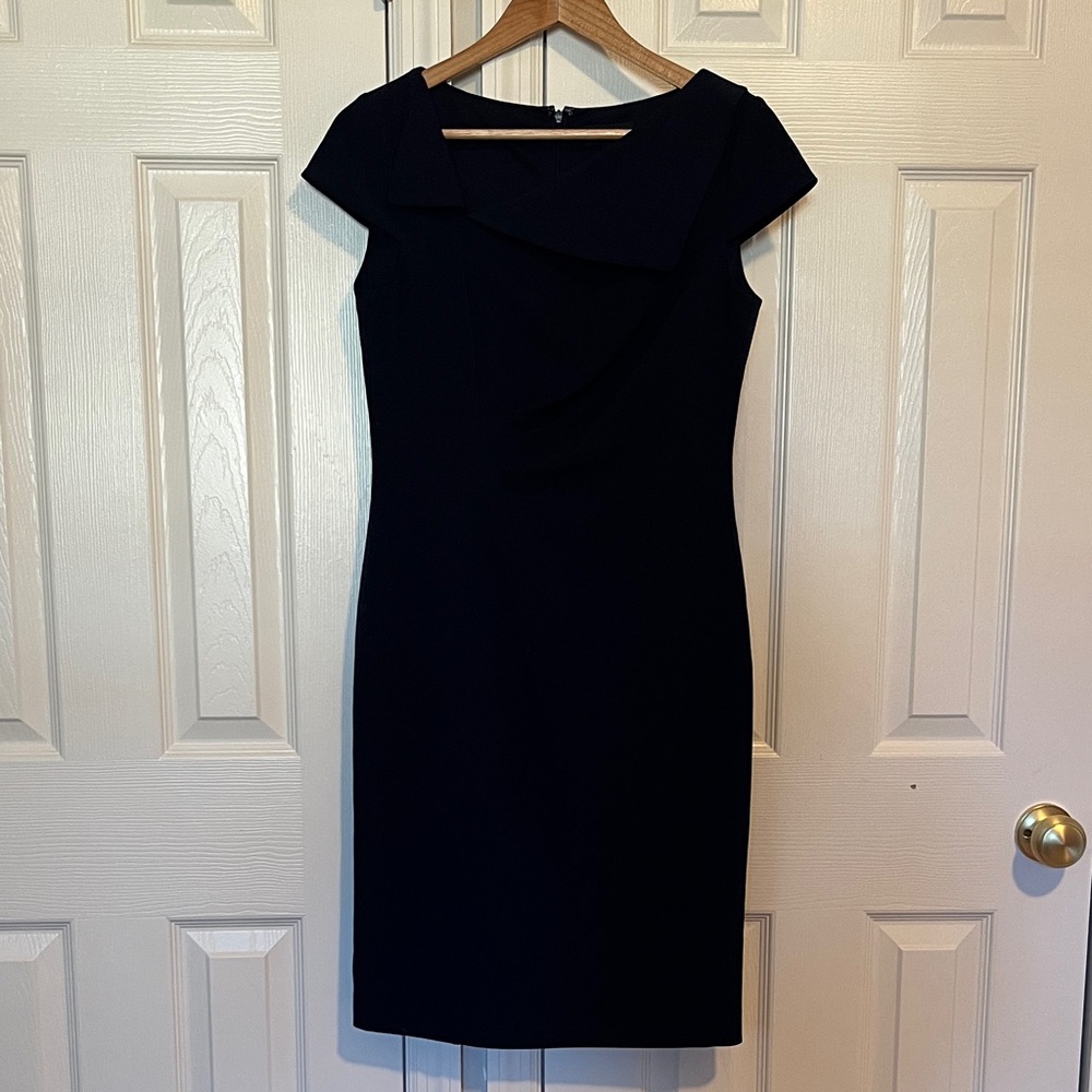 Elegant Navy Blue Tahari Women's Dress